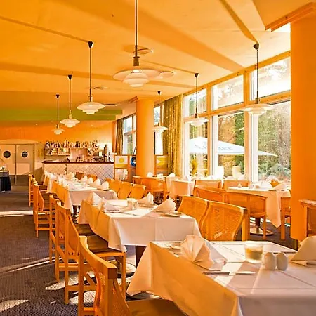 Baltic - Mit Meerwasserpool Und Thermalbad 4* Penzance