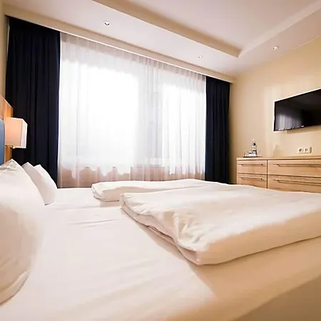 Otel Baltic - Mit Meerwasserpool Und Thermalbad 4*
