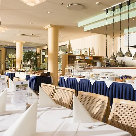 Baltic - Mit Meerwasserpool Und Thermalbad Hotel Zinnowitz