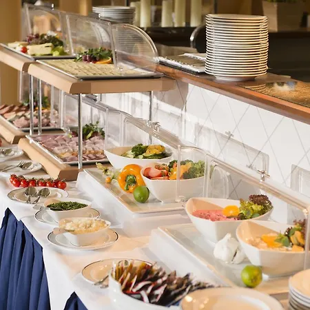 Hotel Baltic - Mit Meerwasserpool Und Thermalbad