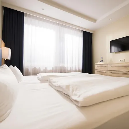 Baltic - Mit Meerwasserpool Und Thermalbad Hotel Zinnowitz