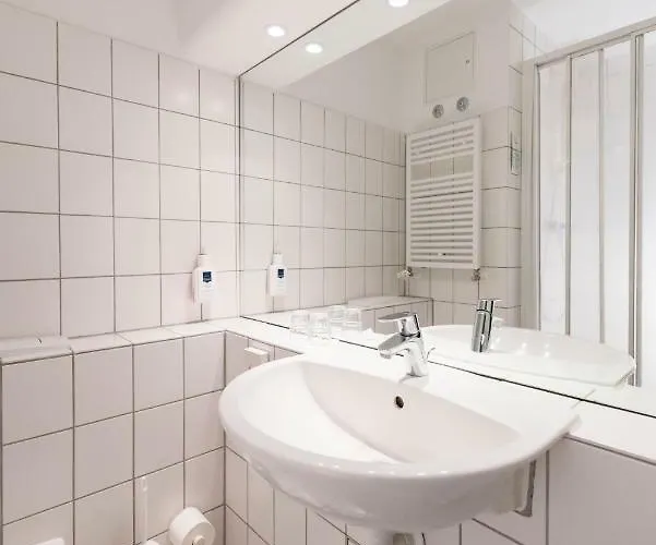 Hotel Baltic - Mit Meerwasserpool Und Thermalbad