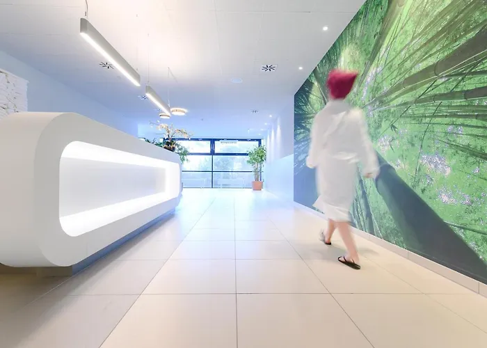 ホテル Baltic - Mit Meerwasserpool Und Thermalbad ツィノヴィッツ